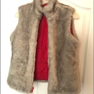 🎄3/$50🎄New Children’s Place Reversible Vest w/ pockets